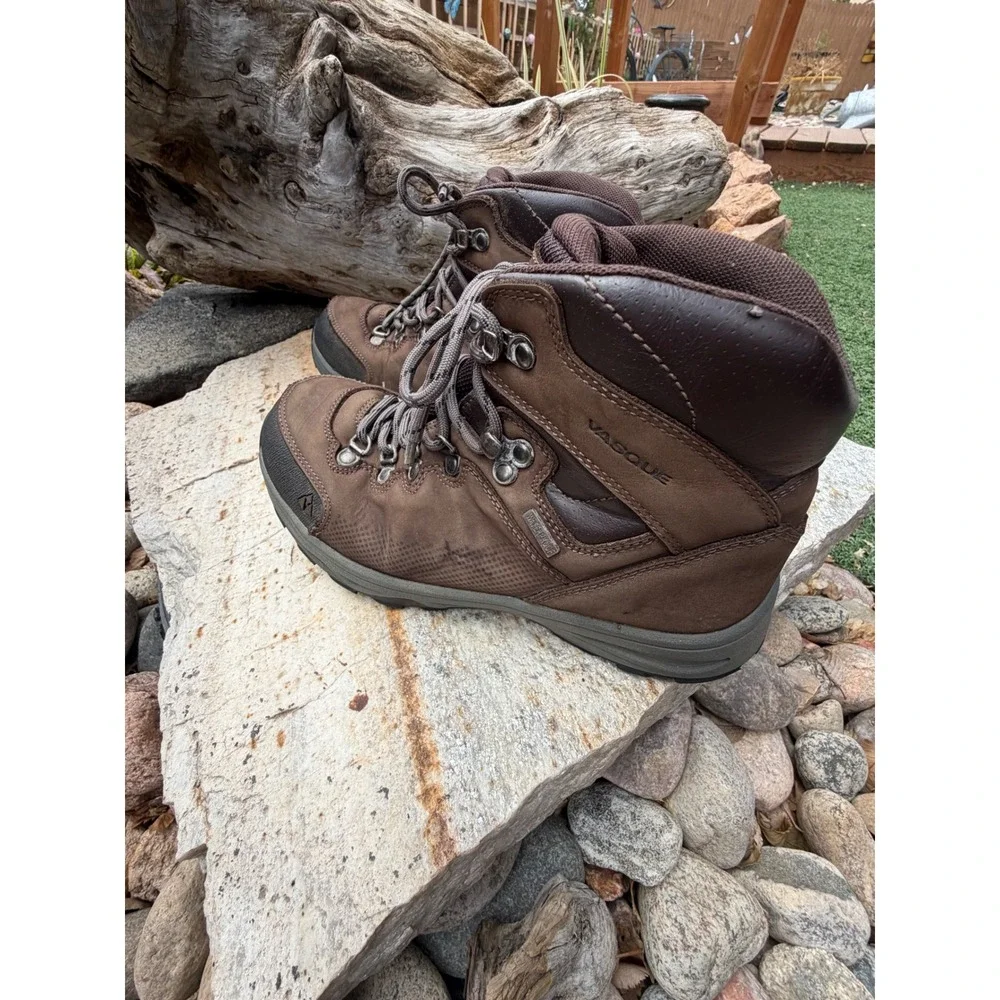 Vasque Waterproof Brown Nubuck Leather Hiking Boots Kids Size 6 7206 Mid Top